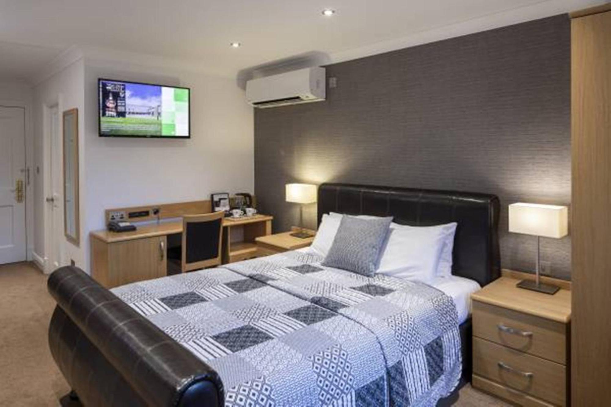 Weetwood Hall Estate Leeds  Esterno foto