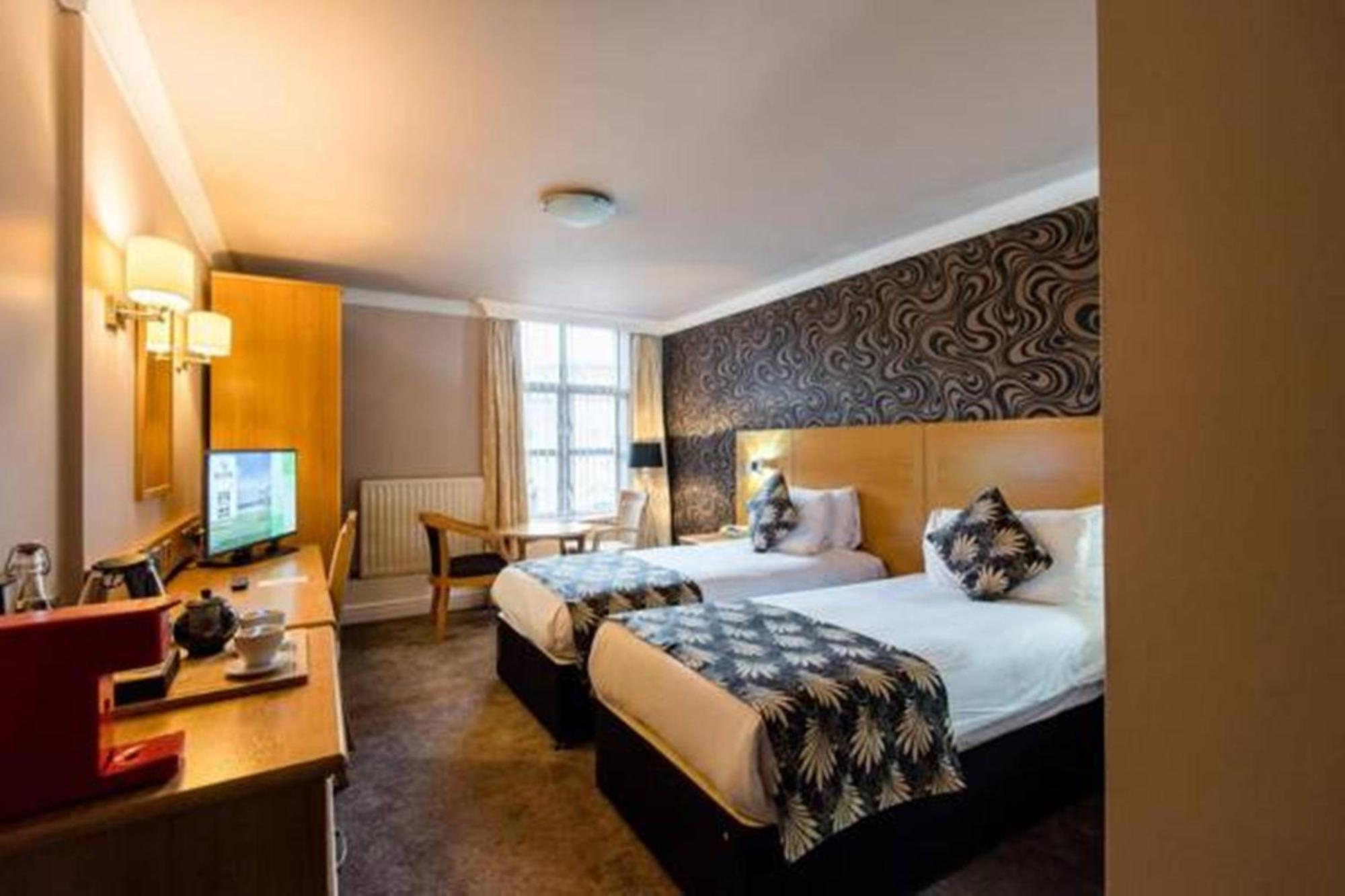 Weetwood Hall Estate Leeds  Esterno foto